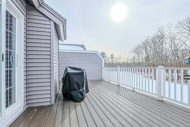 7 Cardinal Lane B, Epping, NH 03042