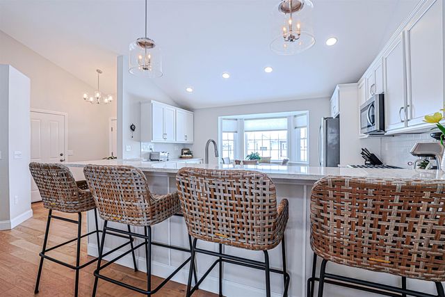 7 Cardinal Lane B, Epping, NH 03042