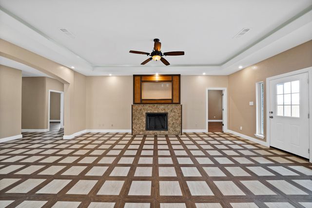 151 Crump Circle, Red Oak, TX 75154