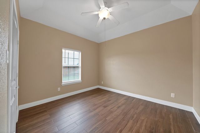 151 Crump Circle, Red Oak, TX 75154