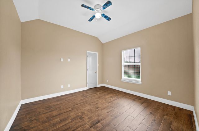 151 Crump Circle, Red Oak, TX 75154