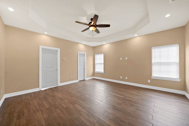 151 Crump Circle, Red Oak, TX 75154