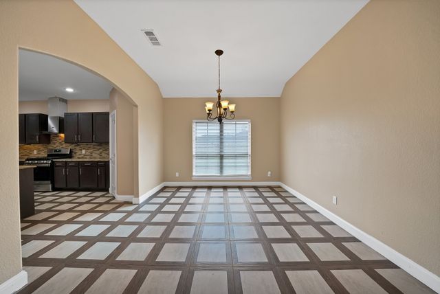 151 Crump Circle, Red Oak, TX 75154