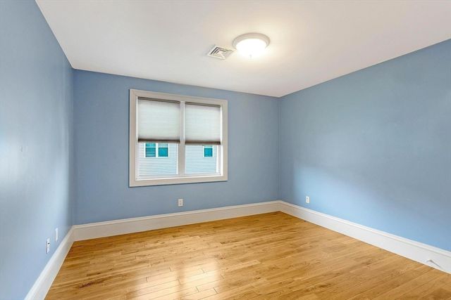 14 Downer Ct. 14, Boston, MA 02122