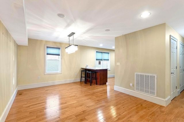 14 Downer Ct. 14, Boston, MA 02122