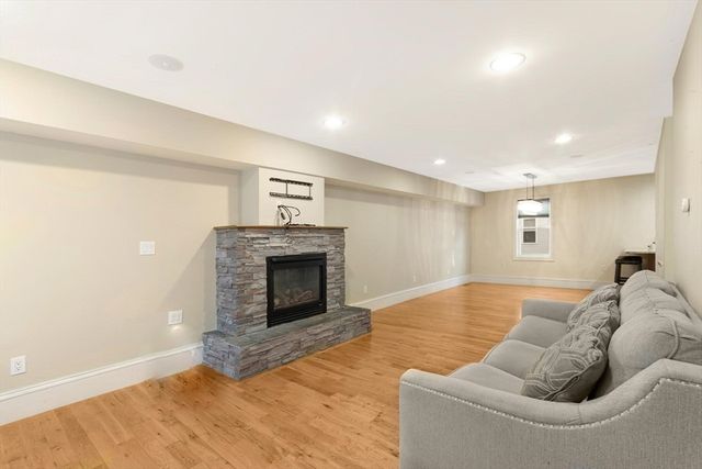 14 Downer Ct. 14, Boston, MA 02122