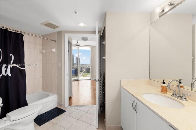 1750 N Bayshore Drive 2414, Miami, FL 33132