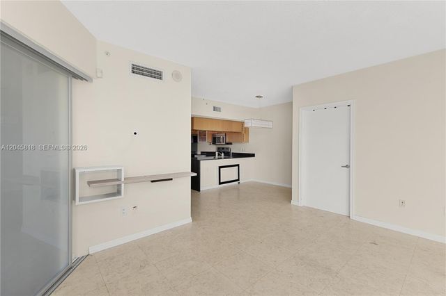 1750 N Bayshore Drive 2414, Miami, FL 33132