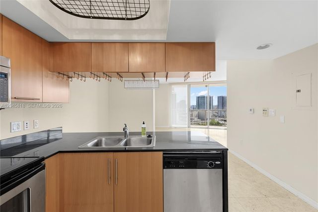 1750 N Bayshore Drive 2414, Miami, FL 33132