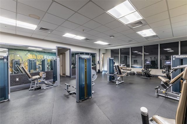 1750 N Bayshore Drive 2414, Miami, FL 33132