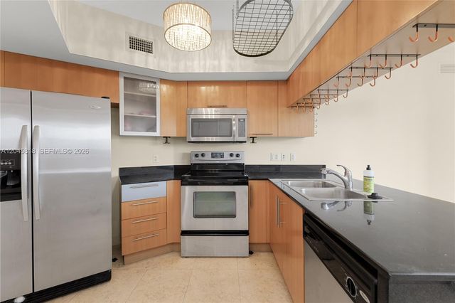 1750 N Bayshore Drive 2414, Miami, FL 33132
