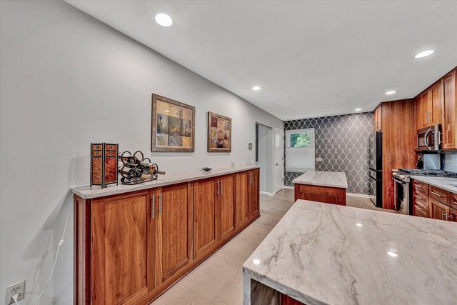 85 Beech DR, Union Hall, VA 24176