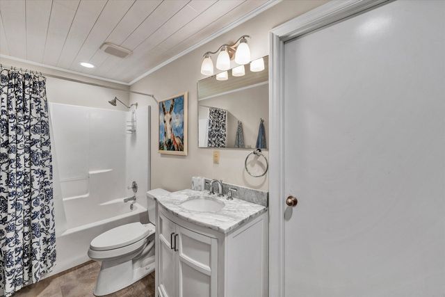 85 Beech DR, Union Hall, VA 24176