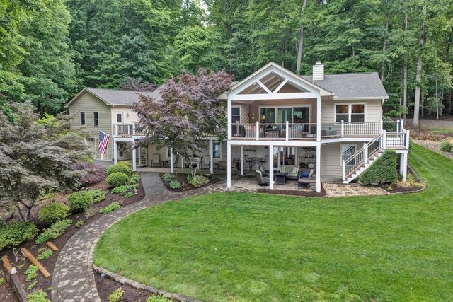 85 Beech DR, Union Hall, VA 24176
