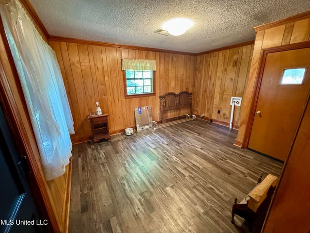221 N Third Avenue, Cleveland, MS 38732