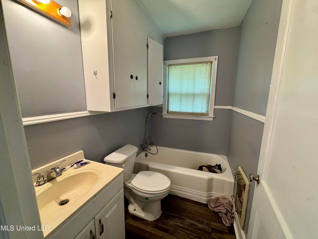 221 N Third Avenue, Cleveland, MS 38732