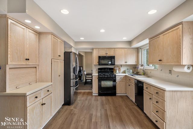 17456 Judy Court, Macomb Twp, MI 48044