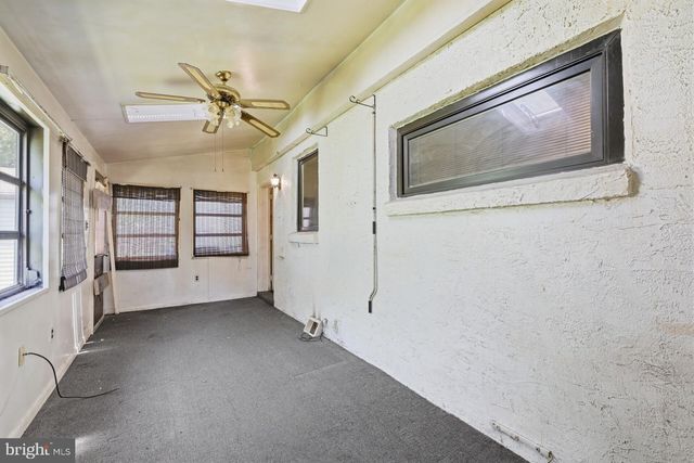 3521 ROCKVIEW DR, Bristol, PA 19007