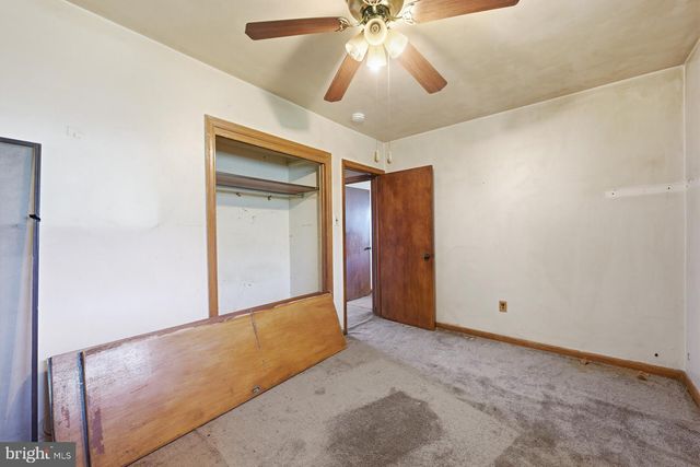 3521 ROCKVIEW DR, Bristol, PA 19007