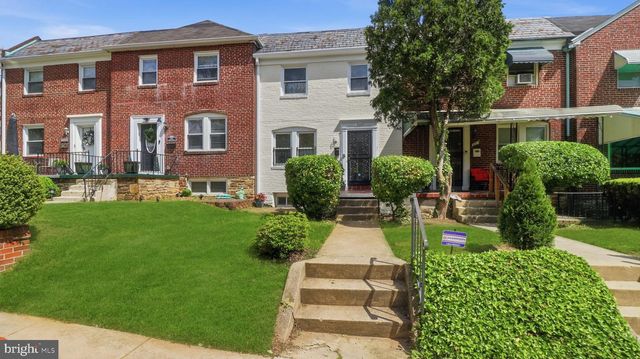 3319 LEIGHTON AVE, Baltimore, MD 21215