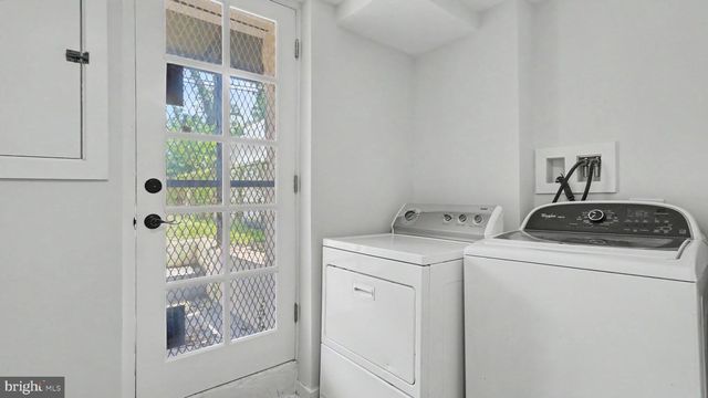 3319 LEIGHTON AVE, Baltimore, MD 21215
