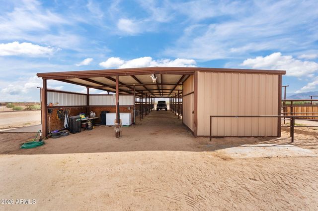 49204 N 529th Avenue, Aguila, AZ 85320