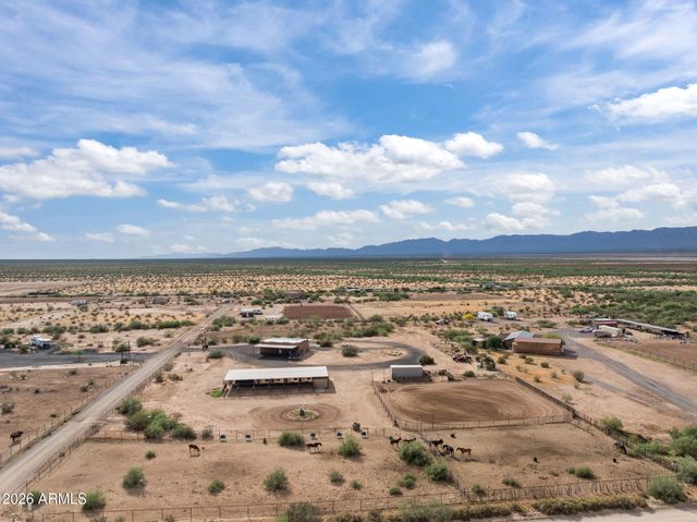 49204 N 529th Avenue, Aguila, AZ 85320