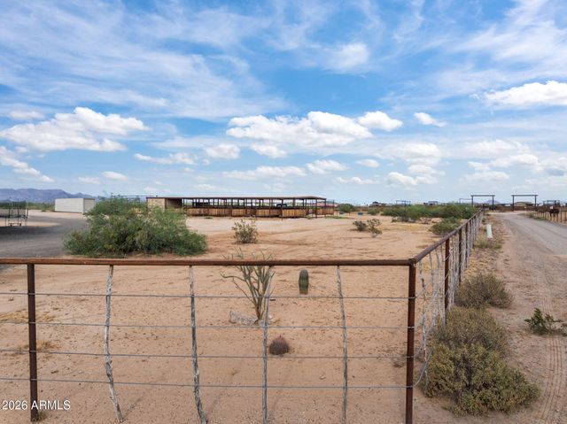 49204 N 529th Avenue, Aguila, AZ 85320