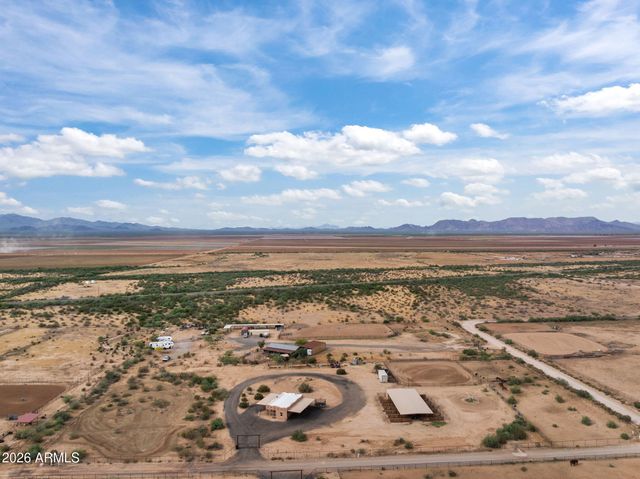 49204 N 529th Avenue, Aguila, AZ 85320