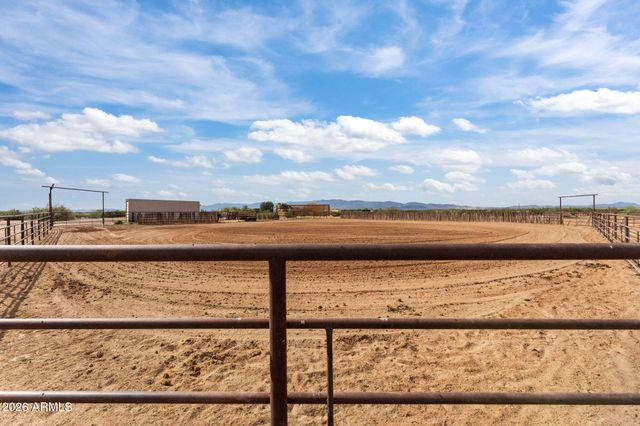 49204 N 529th Avenue, Aguila, AZ 85320