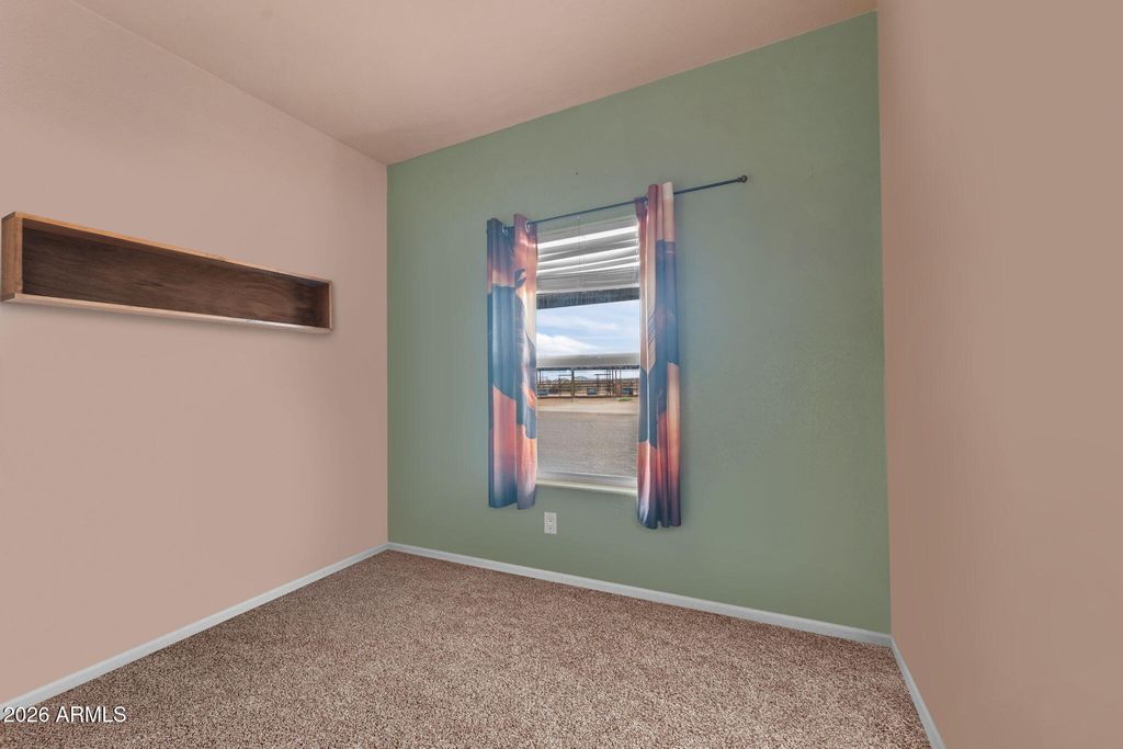 Image 19 of property listing at 49204 N 529th Avenue, Aguila, AZ 85320