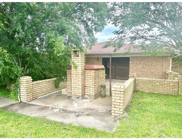 2312 Salisbury Drive, Port Arthur, TX 77640