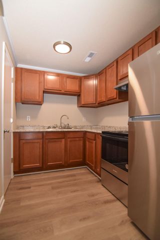 1724 Ashley Hall Road D, Charleston, SC 29407