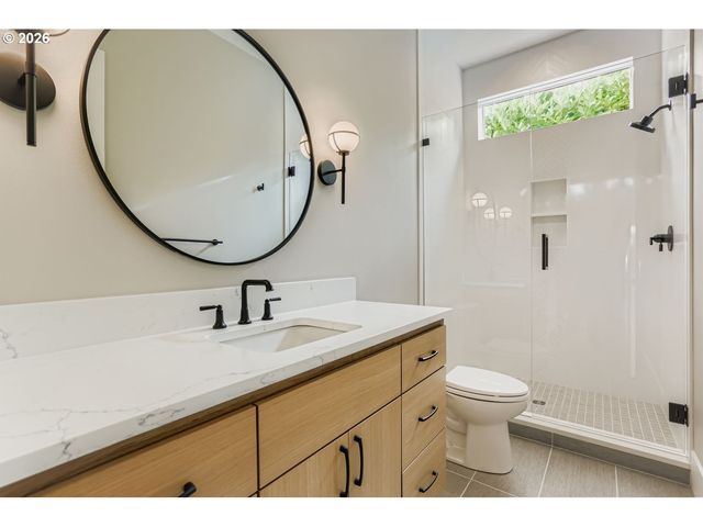 3652 Nw LANA Pl, Portland, OR 97229