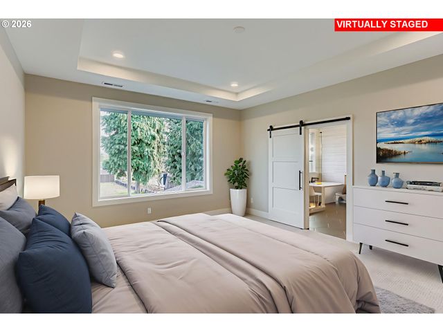 3652 Nw LANA Pl, Portland, OR 97229