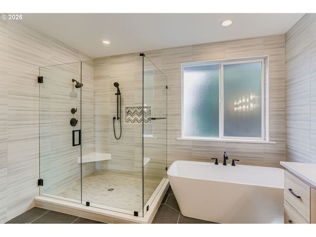 3652 Nw LANA Pl, Portland, OR 97229