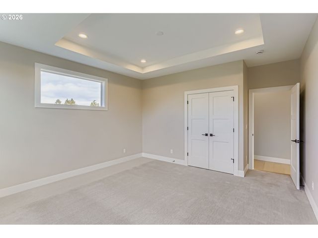 3652 Nw LANA Pl, Portland, OR 97229