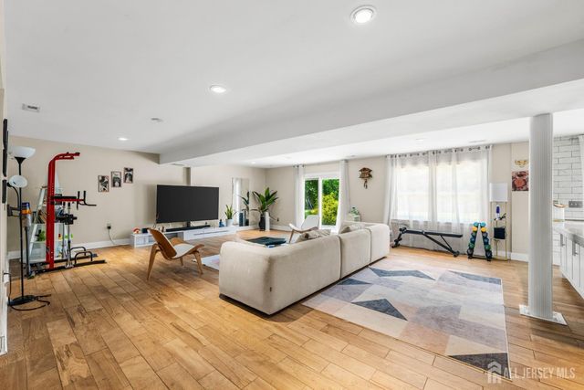 52 Krebs Road, Plainsboro, NJ 08536