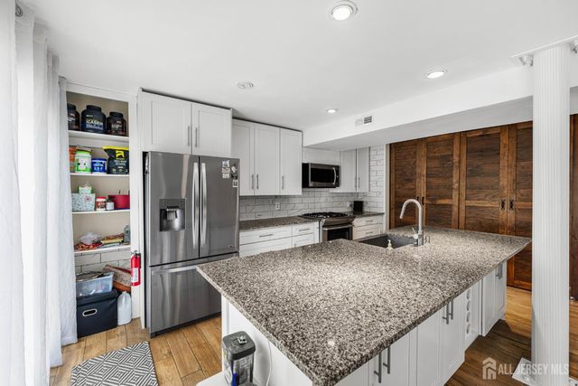 52 Krebs Road, Plainsboro, NJ 08536