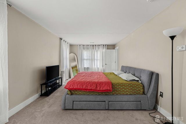 52 Krebs Road, Plainsboro, NJ 08536