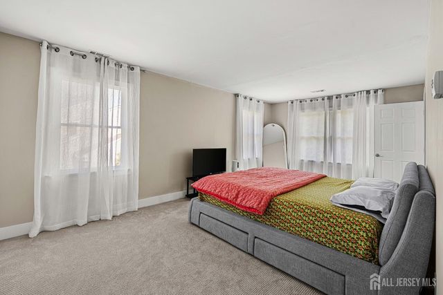 52 Krebs Road, Plainsboro, NJ 08536
