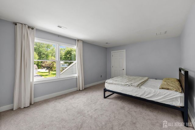 52 Krebs Road, Plainsboro, NJ 08536