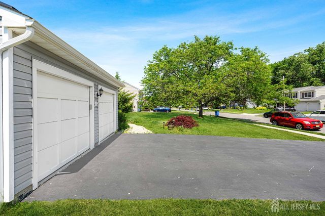 52 Krebs Road, Plainsboro, NJ 08536