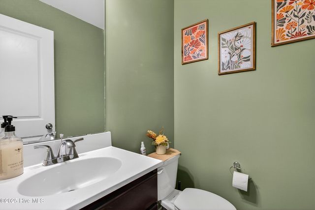 104 Cameo Court, Jacksonville, NC 28540