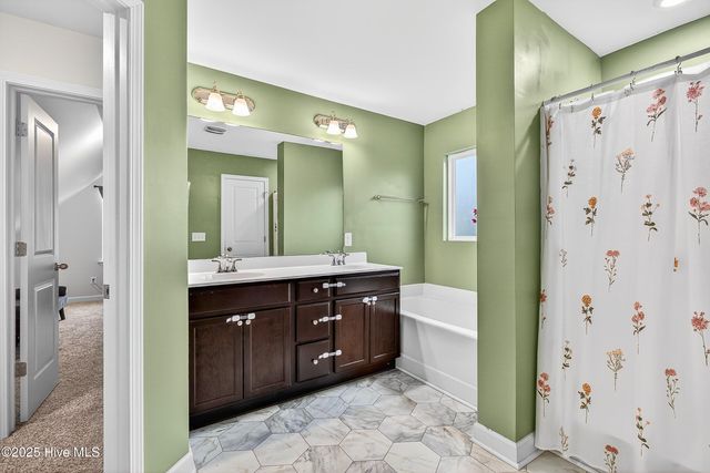 104 Cameo Court, Jacksonville, NC 28540