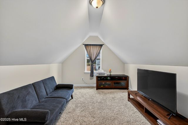 104 Cameo Court, Jacksonville, NC 28540