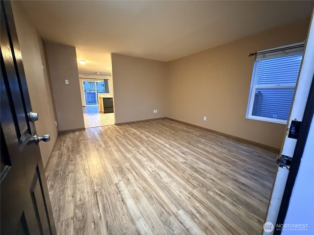 9917 Dragt SE, Yelm, WA 98597