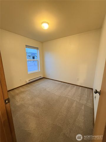 9917 Dragt SE, Yelm, WA 98597