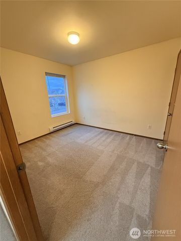 9917 Dragt SE, Yelm, WA 98597