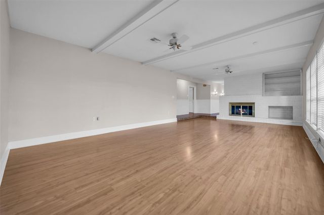 7015 Lacy Hill Drive, Houston, TX 77036